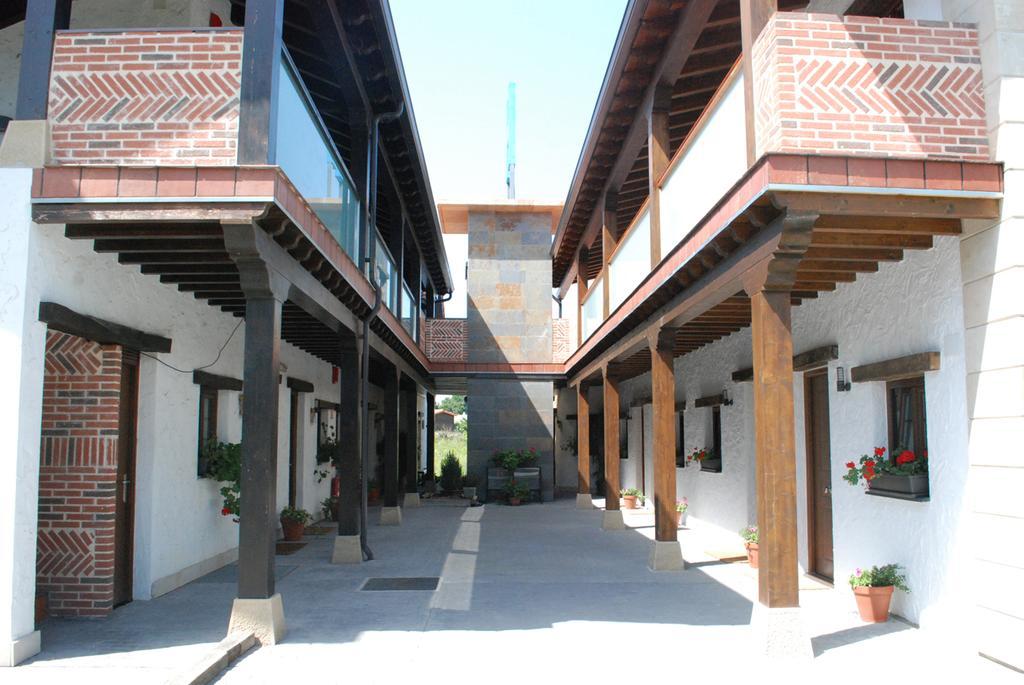Posada El Abuelo De La Cachava Gajano Exterior photo