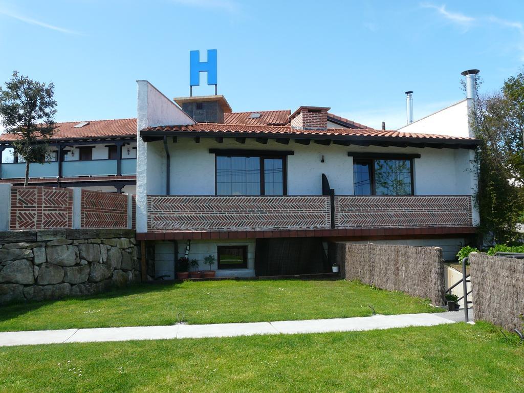 Posada El Abuelo De La Cachava Gajano Exterior photo